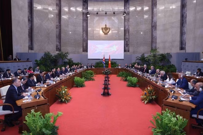 Tổng Bí thư, Chủ tịch nước Tô Lâm hội đàm với Bí thư thứ nhất Đảng Cộng sản Cuba, Chủ tịch Cuba Miguel Diaz Canel Bermudez. (Ảnh: Lâm Khánh/TTXVN).
