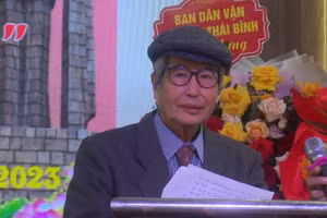 Nhà văn Minh Chuyên được phong danh hiệu Anh hùng lao động
