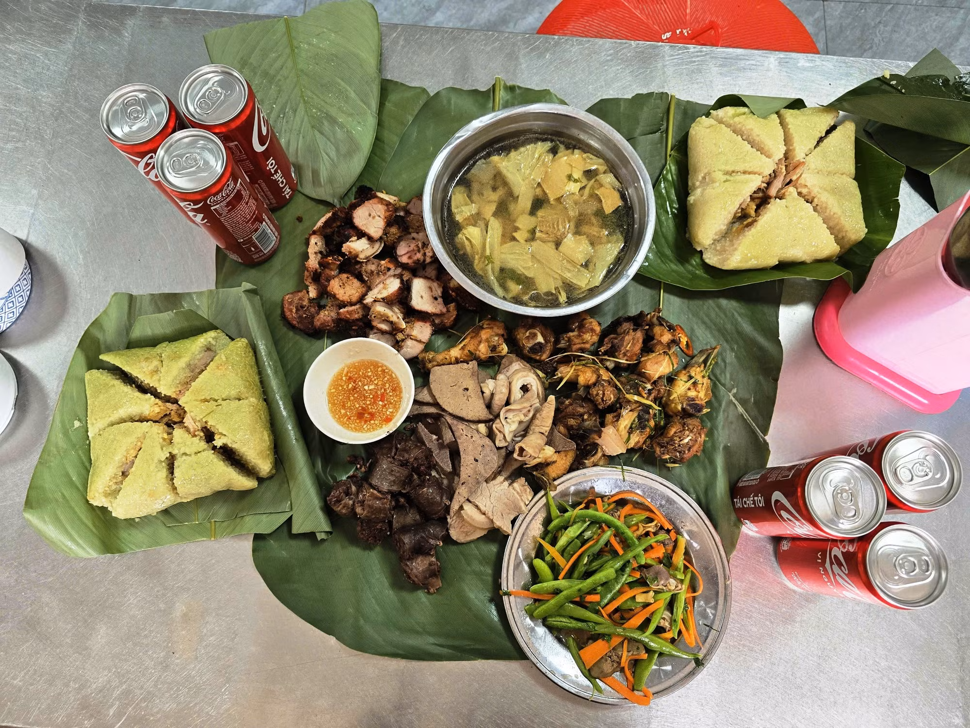 16-mam-co-tat-nien-cua-hoc-sinh-truong-pho-thong-dan-toc-noi-tru-thcs-quan-son-thanh-hoa.jpg