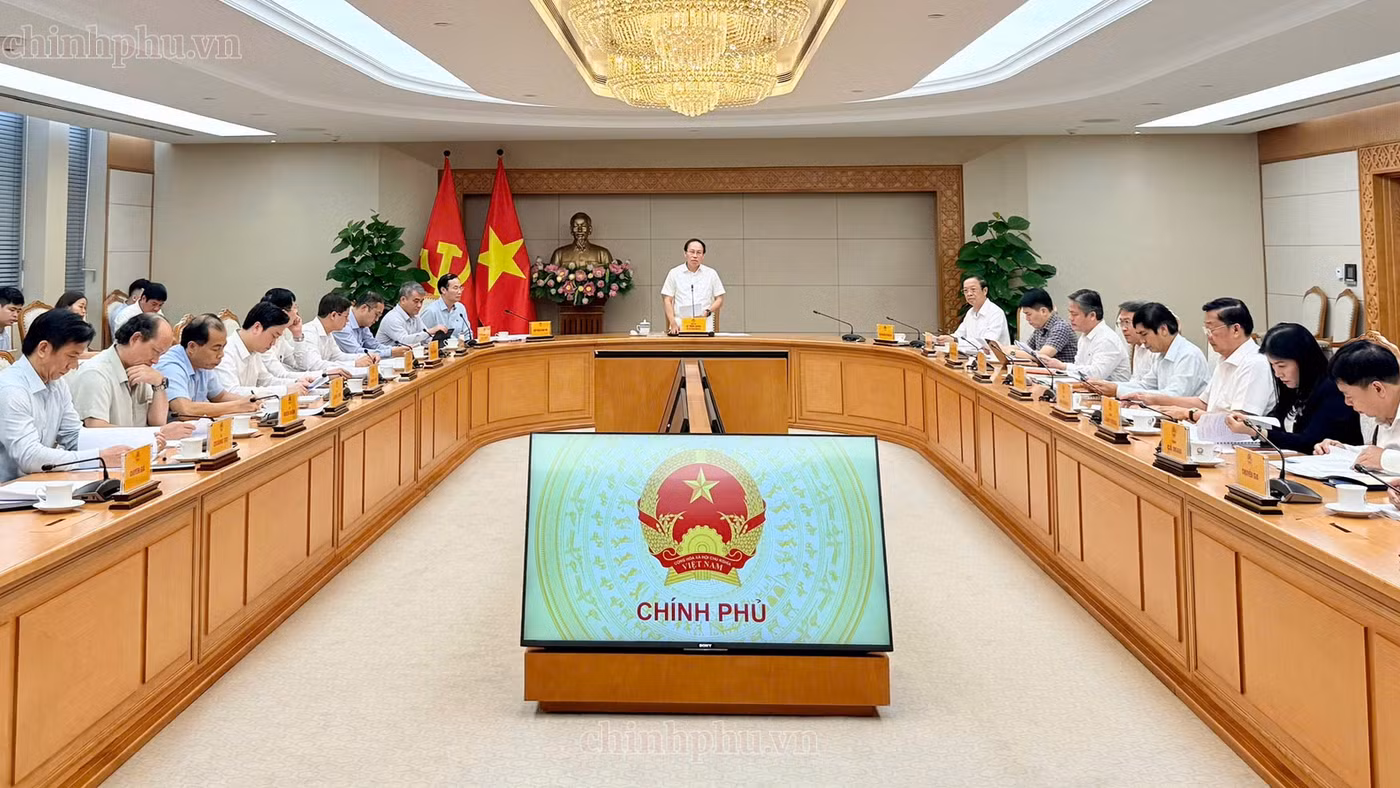 Phó Thủ tướng Chính phủ Lê Tiến Châu chủ trì cuộc họp về các nhiệm vụ, giải pháp phòng, chống gian lận trong thi cử - Ảnh: chinhphu.vn/Thu Sa