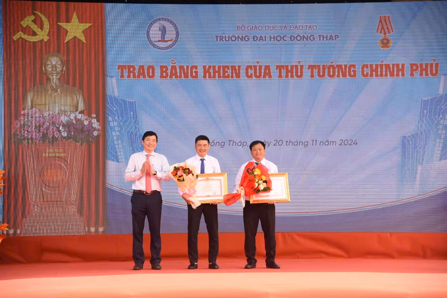 dhdt-khai-giang-7.jpg