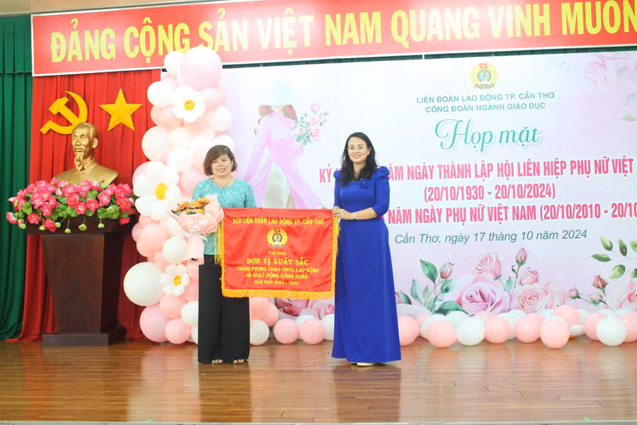 can-tho-hop-mat-phu-nu-3-7688.jpg
