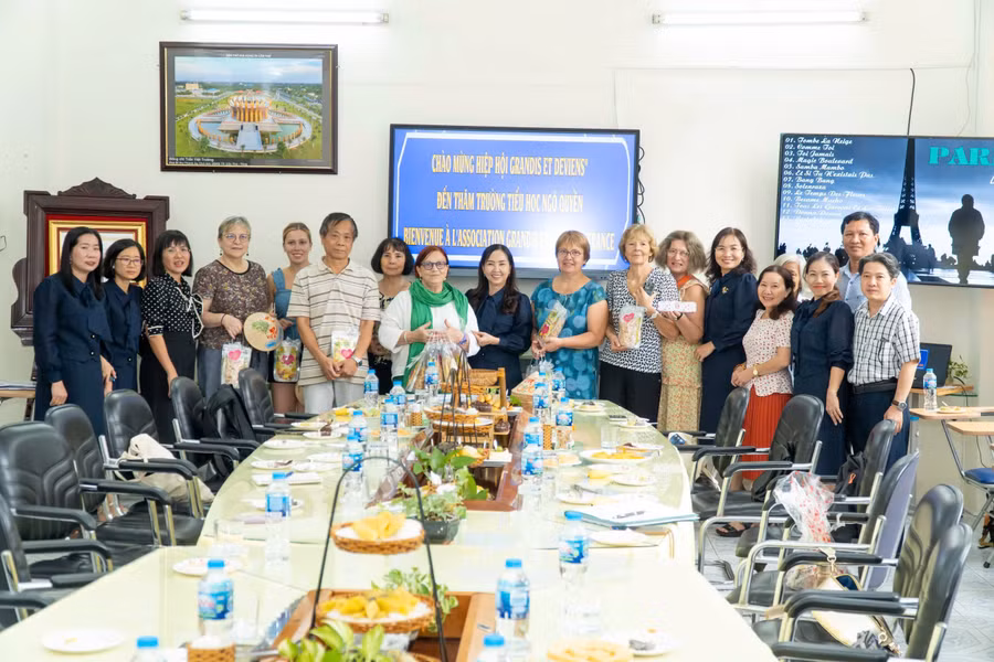 tp-can-tho-tang-cuong-hop-tac-voi-phap-4-4593-4590.jpg