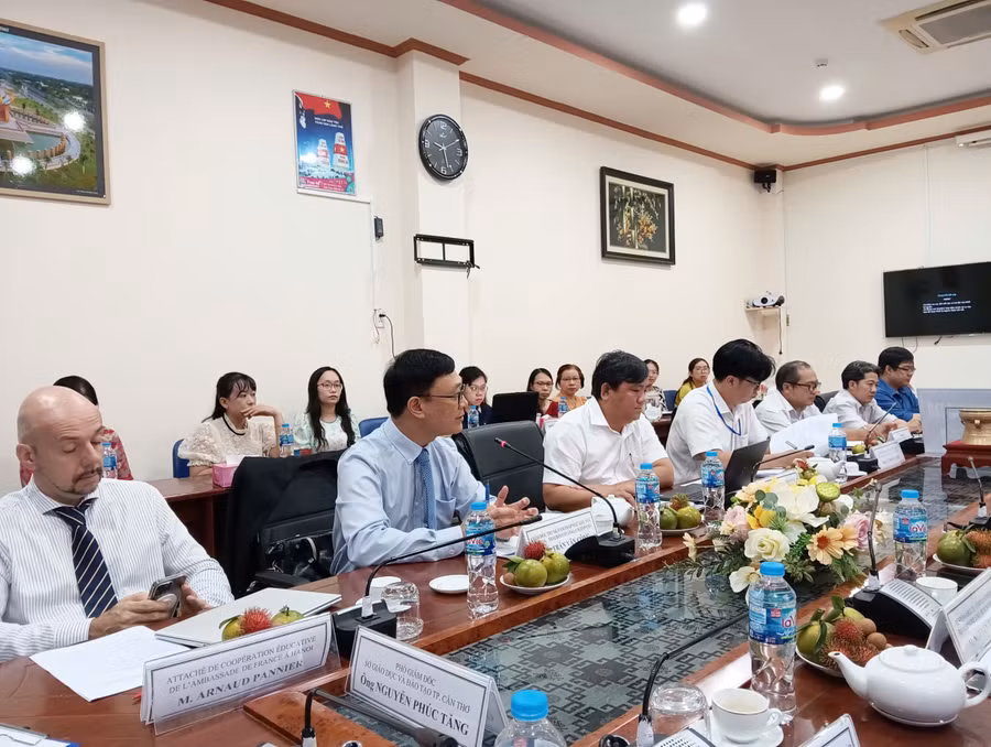 tp-can-tho-tang-cuong-tieng-phap-5.jpg