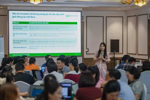 Học viên tìm hiểu cách kết nối CreateAI với khung năng lực AI cho học sinh phổ thông Việt Nam.