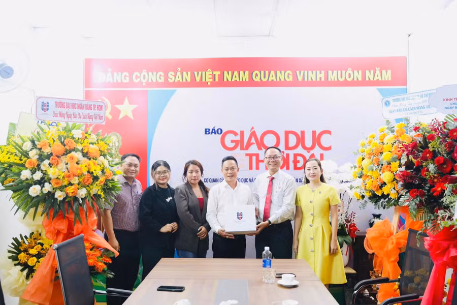 dh-ngan-hang.jpg