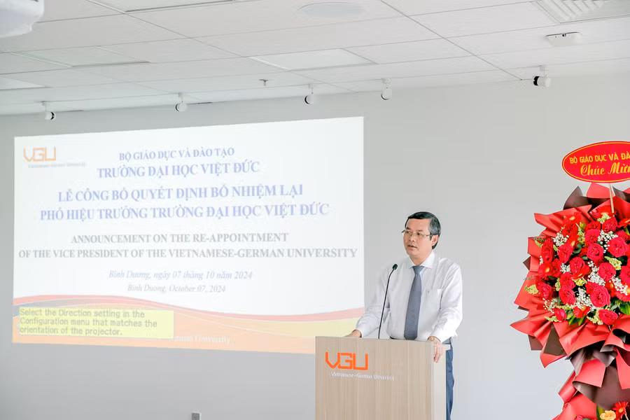 thu-truong-496.jpg