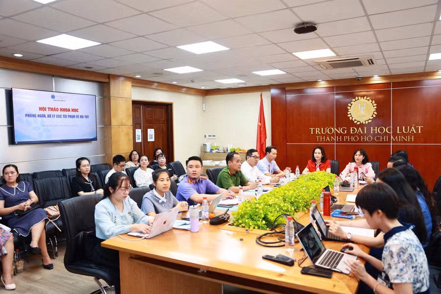 Toàn cảnh hội thảo. Ảnh: HCMULAW