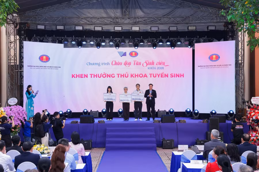 khen-thuong.jpg