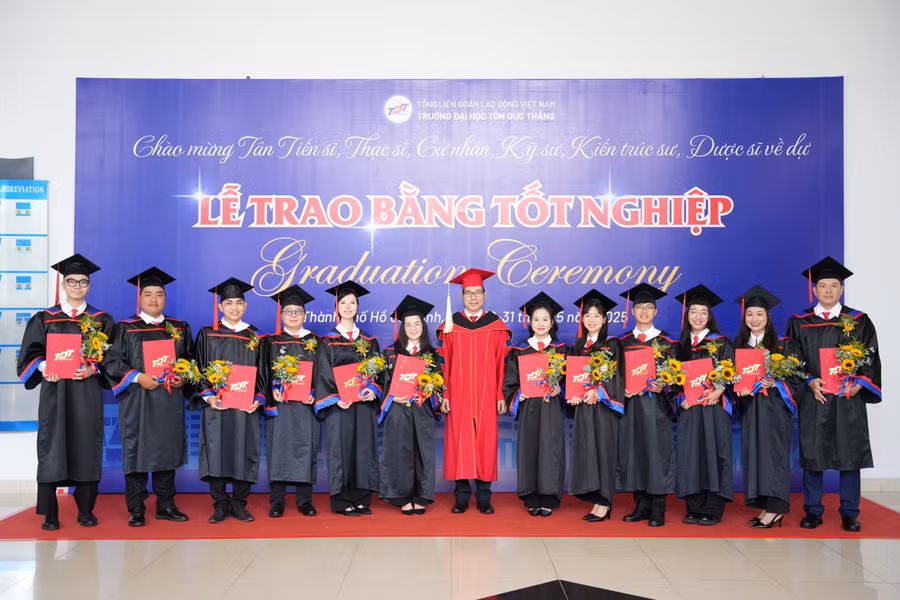 thac-si.jpg