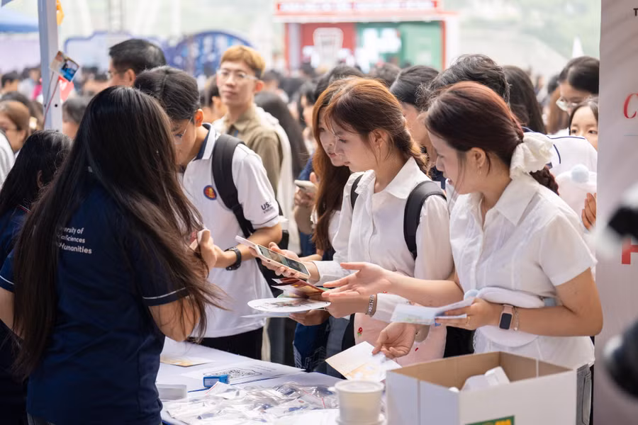 Tân sinh viên khóa 2026 Trường Đại học Khoa học xã hội và Nhân văn (Đại học Quốc gia TPHCM). Ảnh: NTCC.