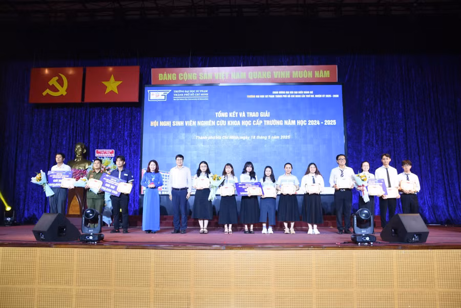 giai-nhi.jpg