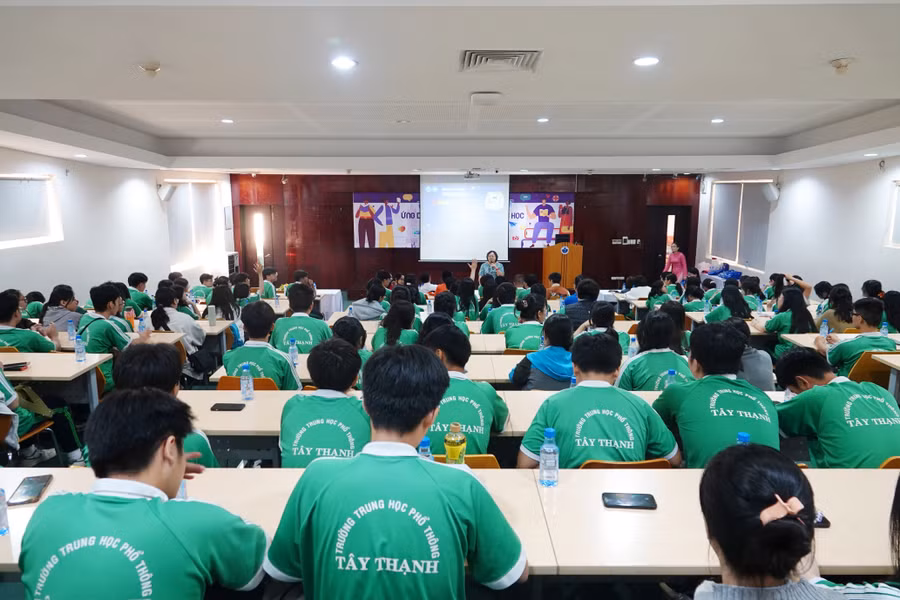 tay-thanh-1.jpg