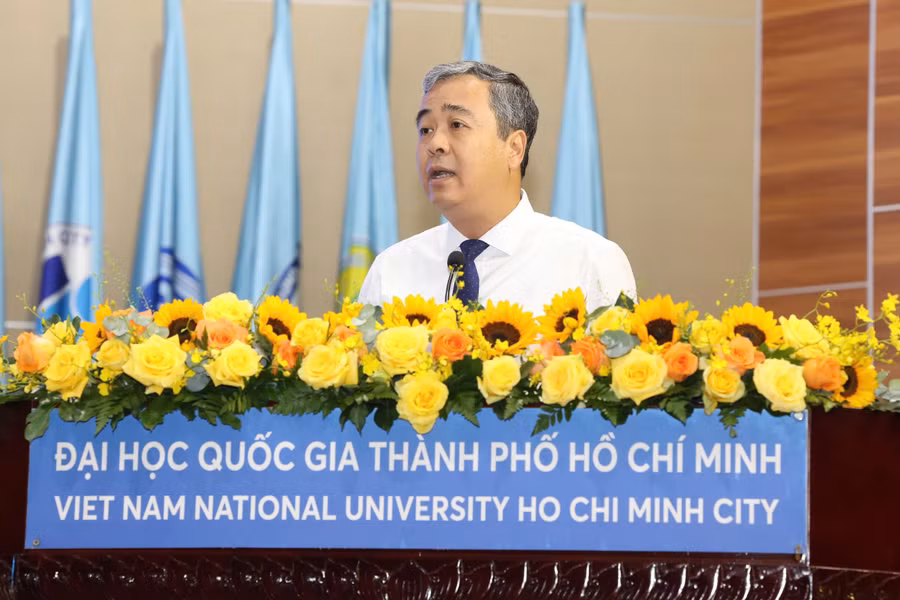 Ông Ngô Đông Hải, Ủy viên Trung ương Đảng, Phó Trưởng Ban Tuyên giáo và Dân vận Trung ương phát biểu tại hội thảo.