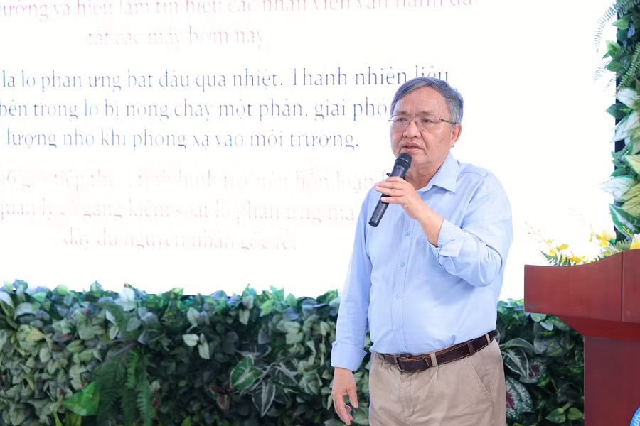 chuyen-gia.jpg