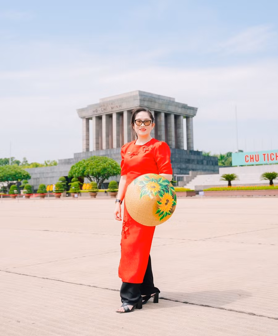 ts-duong-thi-thuy-van.jpg