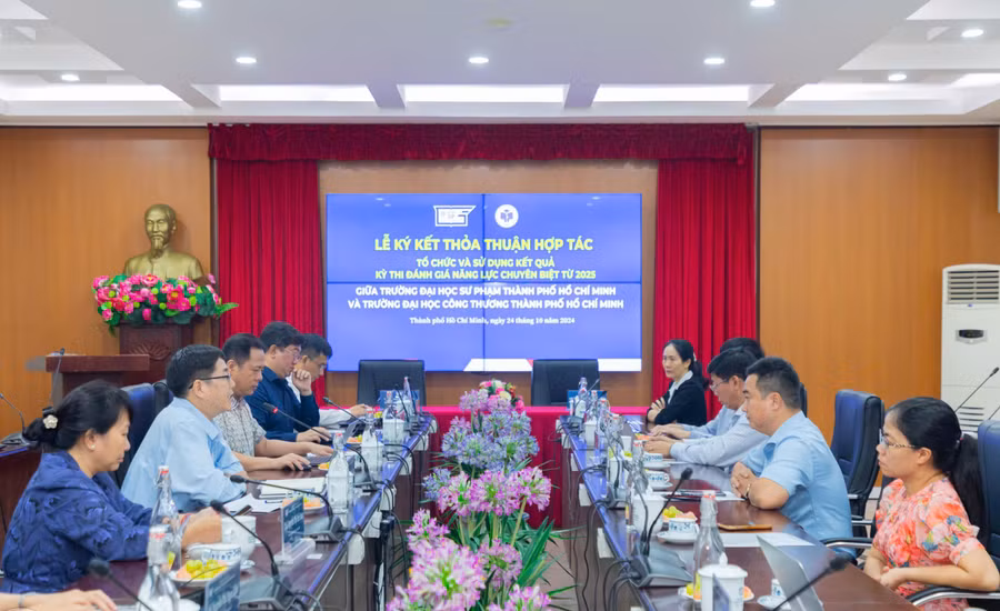 lam-viec-3764-2031.jpg