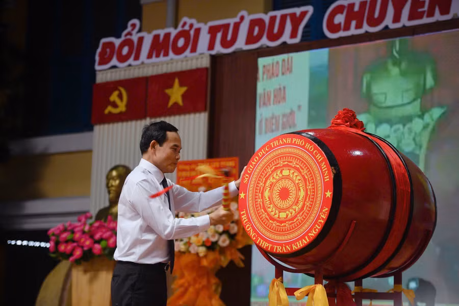 tranluuquang.jpg