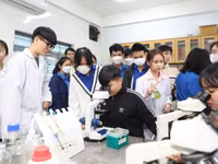 Sinh viên Trường Đại học Sư phạm (Đại học Đà Nẵng). Ảnh: NTCC