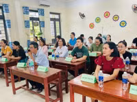Trường Tiểu học Lê Đình Chinh gặp mặt cha mẹ học sinh. Ảnh: NTCC