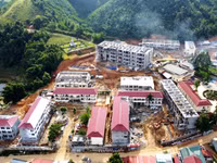 Công trình Trường Nội trú liên cấp Yên Khương (Thanh Hóa) đang được gấp rút hoàn thiện.