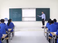 Một lớp học của Trường THPT Đức Hợp (Hưng Yên). Ảnh: TG