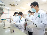 Sinh viên Trường Đại học Quốc tế (Đại học Quốc gia TPHCM). Ảnh: NTCC