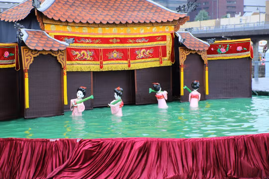 Biểu diễn nghệ thuật múa rối nước ở Lễ hội Việt Nam tại Kanagawa.