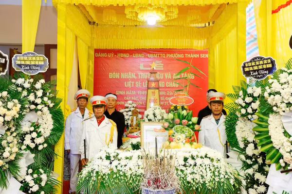 Lễ đón nhận, truy điệu và an táng liệt sĩ Lê Trọng Châu.