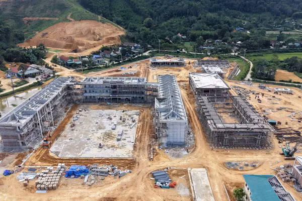 Hạng mục trọng yếu của các dự án trường liên cấp nội trú ở Hà Tĩnh đã dần hoàn thiện.