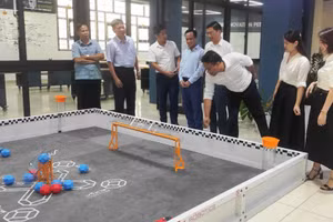 Trường THPT chuyên Lam Sơn (Thanh Hóa) được trang bị phòng Lab hiện đại.