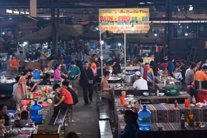 Không gian ẩm thực rộn ràng, ấm áp tại chợ phiên Mèo Vạc.