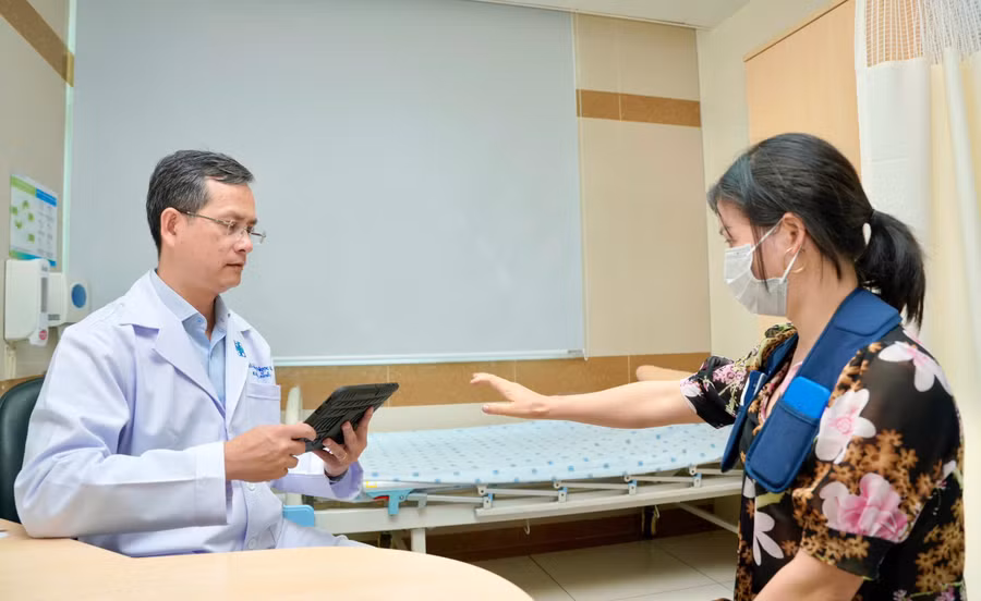 hien-tai-khoa-than-kinh-dang-xay-dung-moi-truong-dao-tao-va-nghien-cuu-chuyen-sau-huong-toi-muc-tieu-tro-thanh-trung-tam-xuat-sac-trong-linh-vuc-than-kinh-hoc.jpg