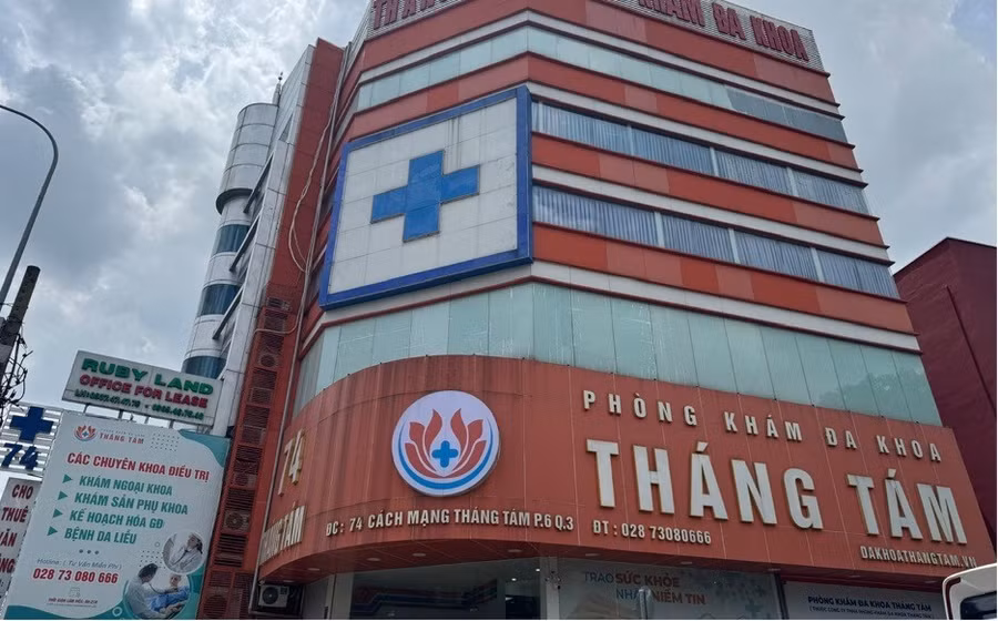 Phòng khám Đa khoa Tháng Tám đã nhiều lần bị Sở Y tế TPHCM xử phạt.