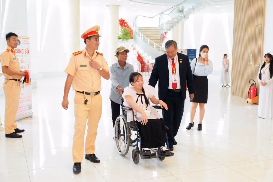 Chương trình nhằm gây quỹ hỗ trợ các nạn nhân tai nạn giao thông có hoàn cảnh khó khăn trên cả nước.