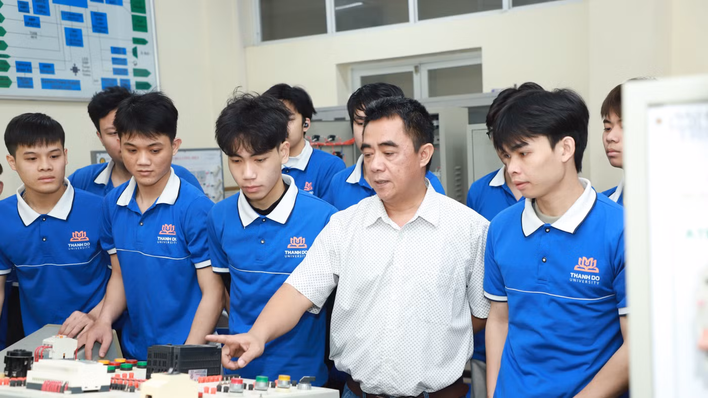 Giờ học, thực hành tại Trường Đại học Thành Đô. Ảnh: NVCC