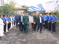 Tổ chức lễ truy điệu và an táng hài cốt liệt sĩ A Ngõa.