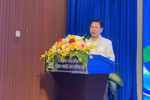 TS Nguyễn Xuân An Việt, Phó Vụ trưởng Vụ Học sinh, sinh viên (Bộ GD&ĐT) phát biểu tại hội thảo. Ảnh: Hà An.