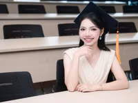 GPA tuyệt đối 4.0/4.0, Tống Yến Nhi là một trong Thủ khoa ngành Quản trị Kinh doanh Quốc tế, Chương trình Tiên tiến, ĐH Kinh tế Quốc dân.
