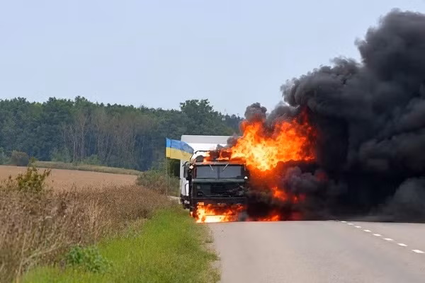 Ukraine đã mất Kostiantynivka, Sloviansk nguy ngập