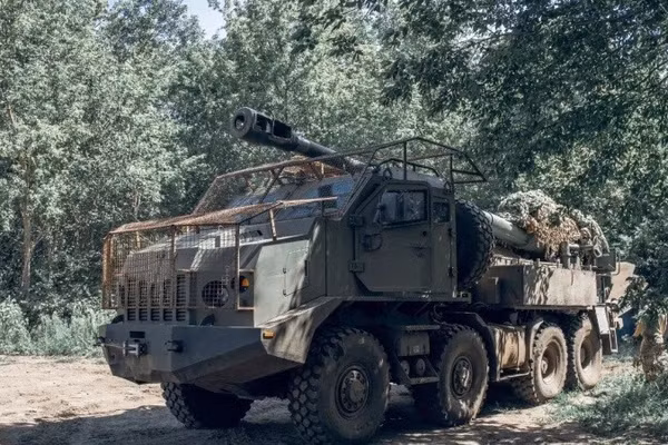 Nga buộc Ukraine phải căng mình trên 2 mặt trận