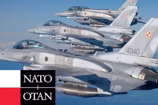 Máy bay NATO quần thảo không phận Ba Lan săn UAV 'lạ'