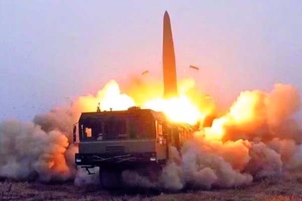 Hệ thống phòng không Ukraine bất lực trước Iskander của Nga