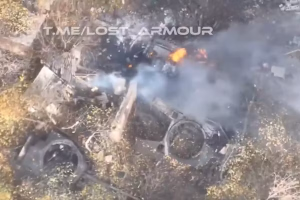 UAV FPV xé nát tăng Leopard 1A5