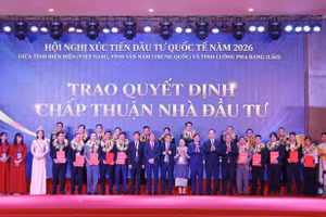 Tỉnh Điện Biên trao 20 Quyết định chấp thuận nhà đầu tư với tổng vốn đầu tư gần 7.500 tỷ đồng.