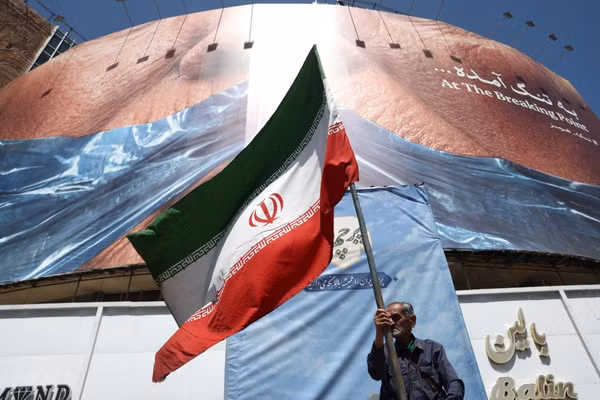Nếu Iran chấp nhận các điều kiện của Mỹ, bị gọi là 'hành động tự sát chính trị'