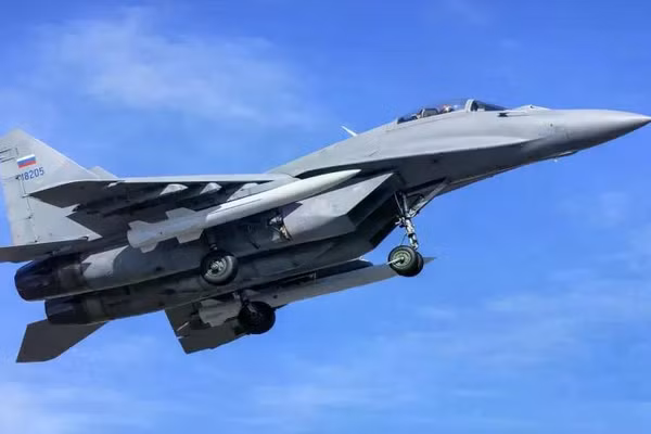 Tổng thống Serbia Vucic ca ngợi tên lửa đã phá hủy hệ thống S-400 ở Ấn Độ