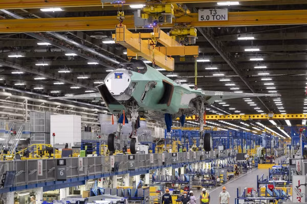 Thỏa thuận cực lớn để mua ít nhất... 850 máy bay chiến đấu F-35 đã được ký kết