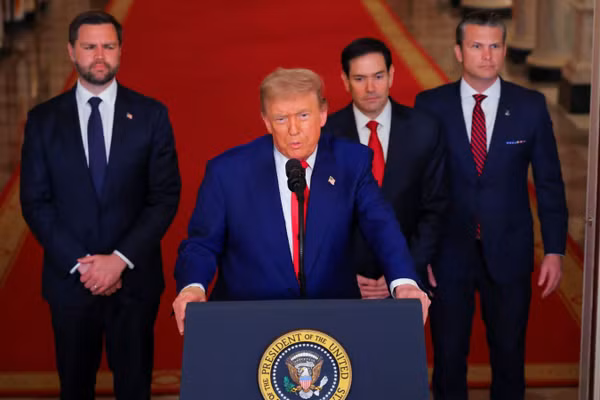 Báo Mỹ viết về 'Kế hoạch B' của Tổng thống Trump đối với Iran