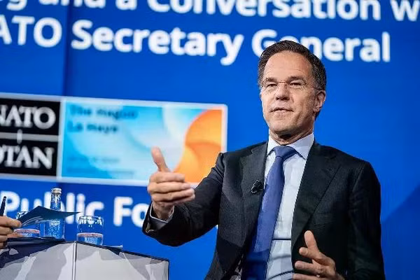 Tổng Thư ký NATO Rutte hứa 'sẽ làm nhiều hơn nữa cho Ukraine'